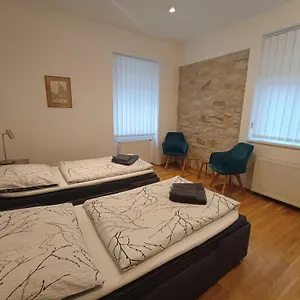 https://apartments-karlin.praguehotelsweb.com