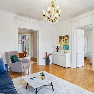 Elegant With Prime Location In Osterbro , Copenhagen Denmark
